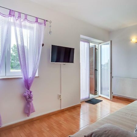 Apartment Senka Mali Lošinj Dış mekan fotoğraf