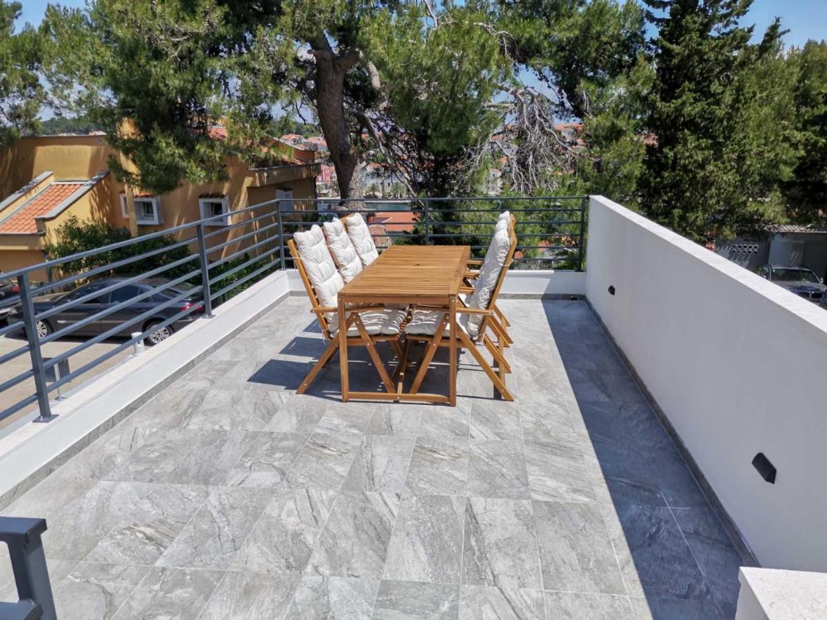 Apartment Senka Mali Lošinj Dış mekan fotoğraf