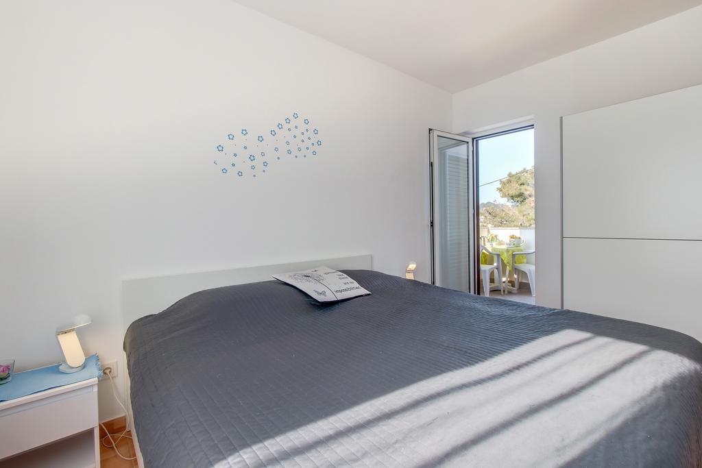 Apartment Senka Mali Lošinj Dış mekan fotoğraf