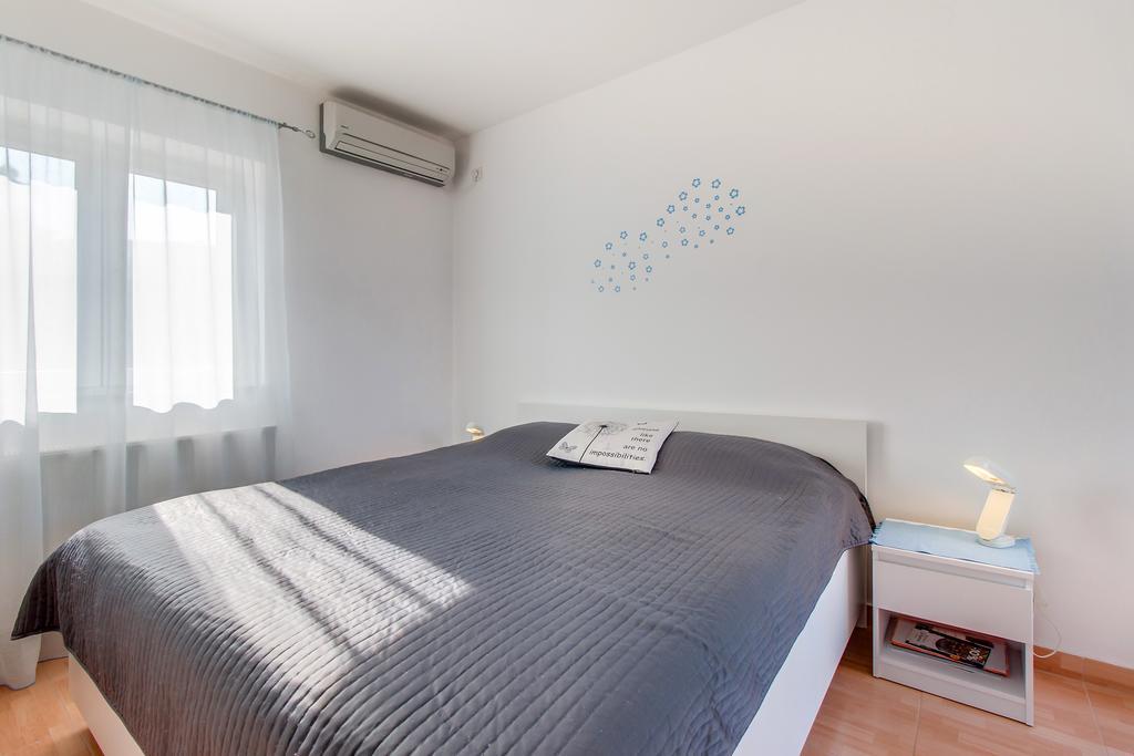 Apartment Senka Mali Lošinj Dış mekan fotoğraf