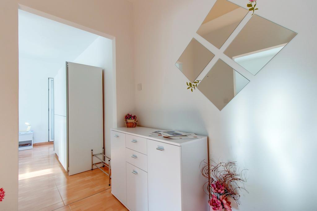 Apartment Senka Mali Lošinj Dış mekan fotoğraf