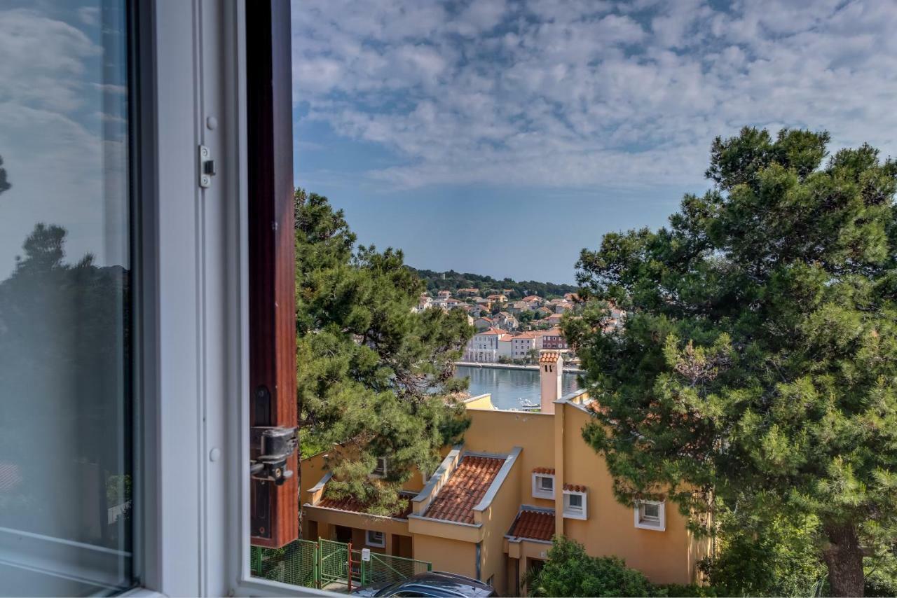 Apartment Senka Mali Lošinj Dış mekan fotoğraf