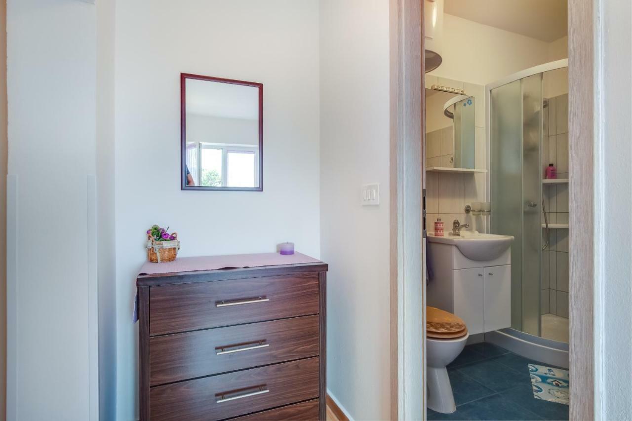 Apartment Senka Mali Lošinj Dış mekan fotoğraf