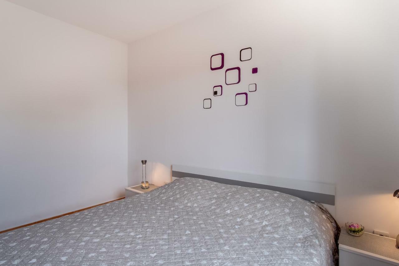 Apartment Senka Mali Lošinj Dış mekan fotoğraf